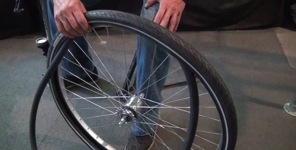 Changer une chambre à air vélo - Réparations vélo Cyclofix