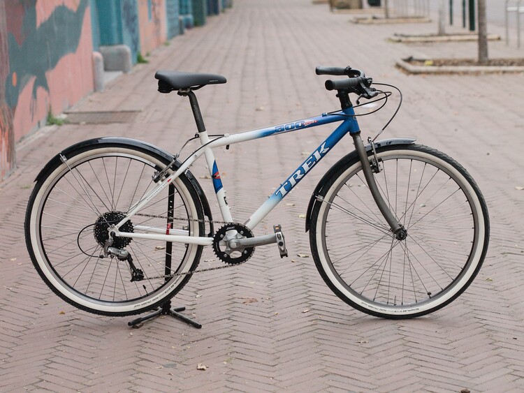 Vélo bleu Trek
