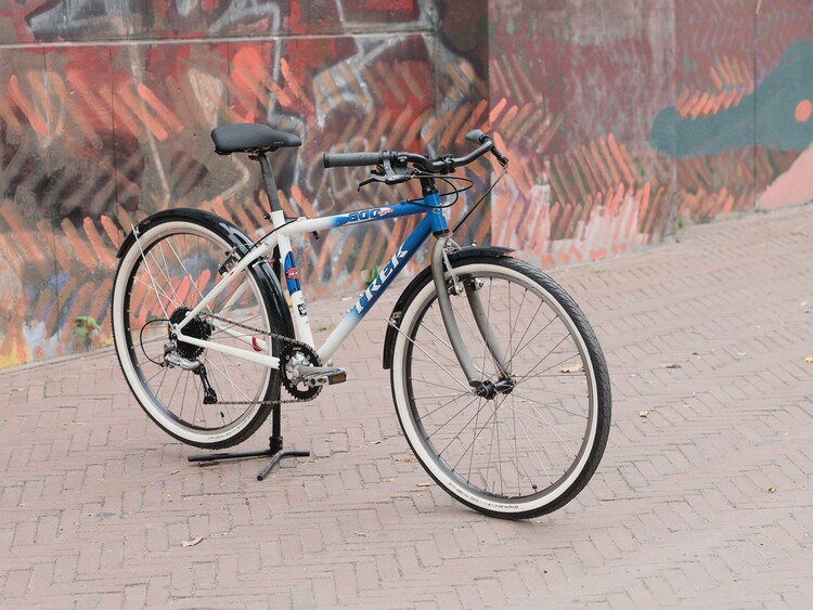 Vélo bleu Trek