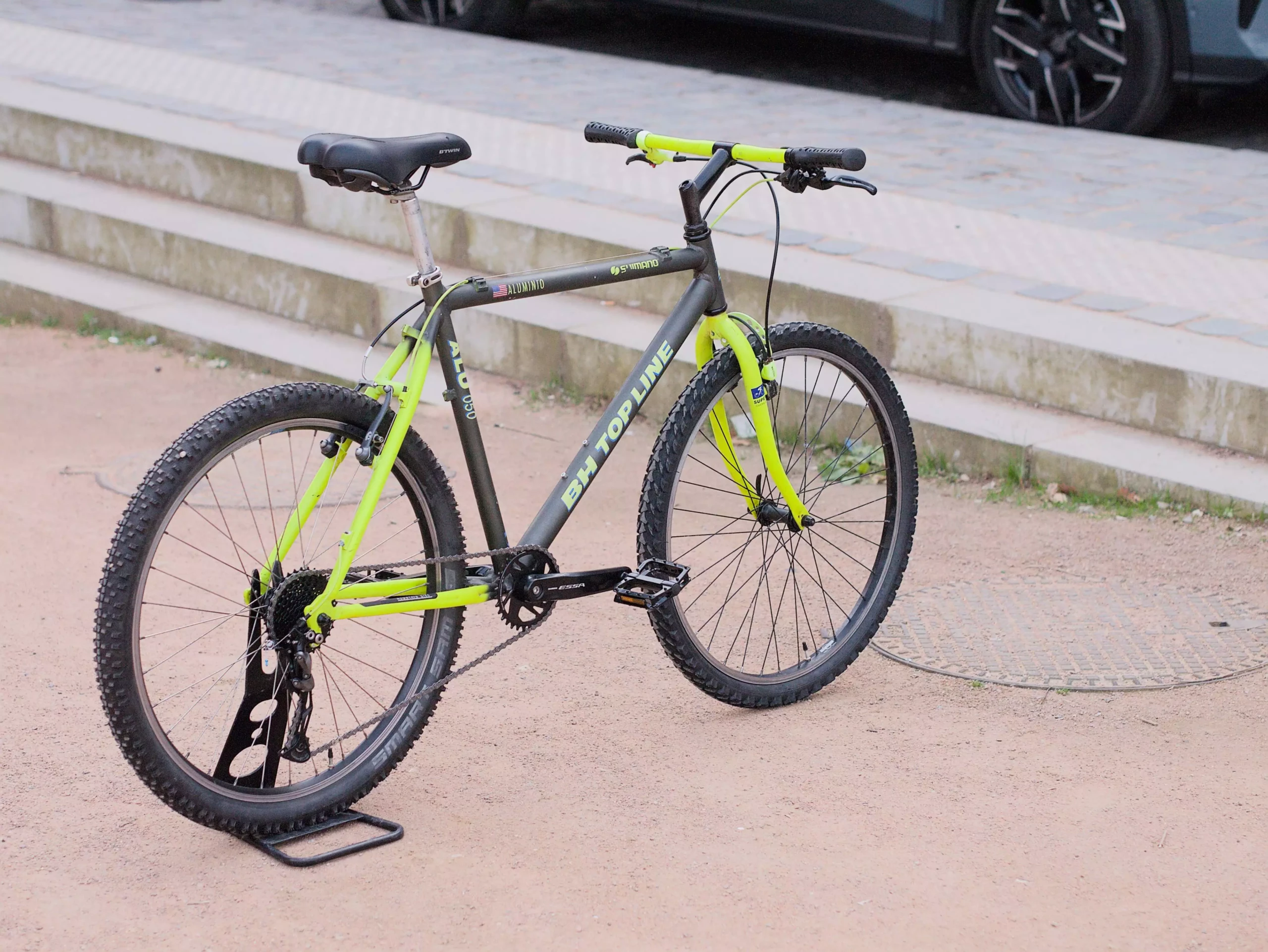 BHToplineAlu050Gris_03