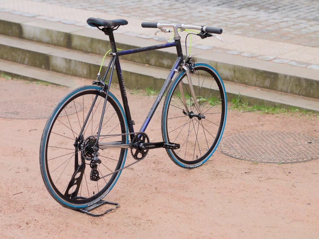 VenturelliNoirMauve_03