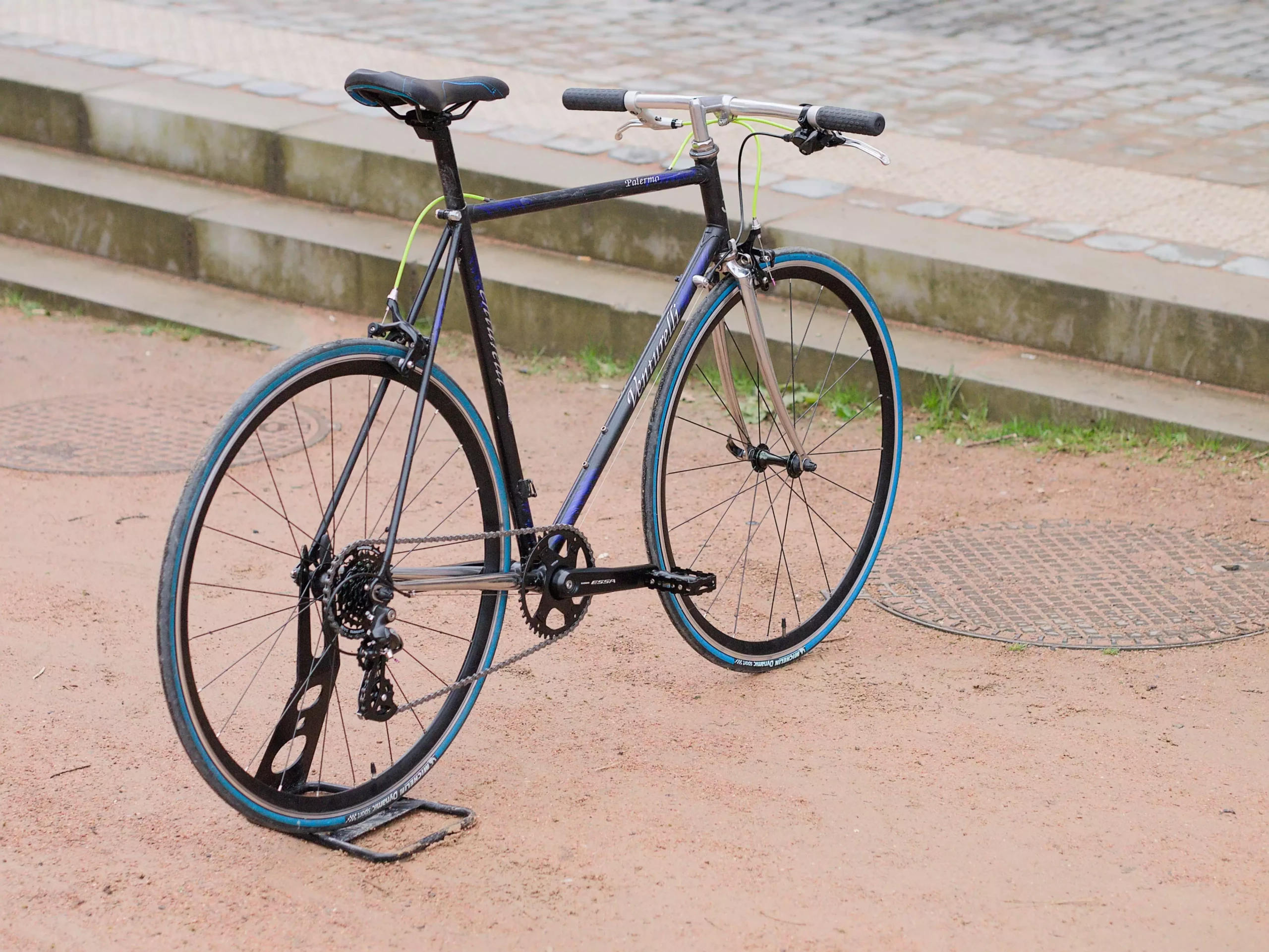 VenturelliNoirMauve_03