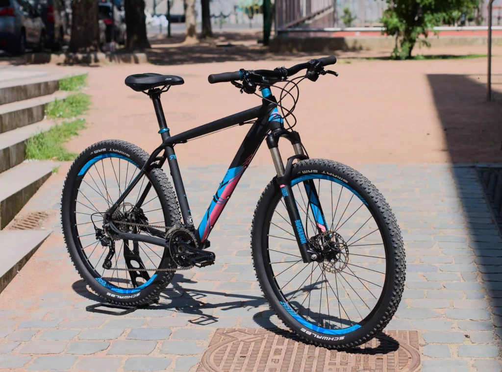 RR580Noir_02