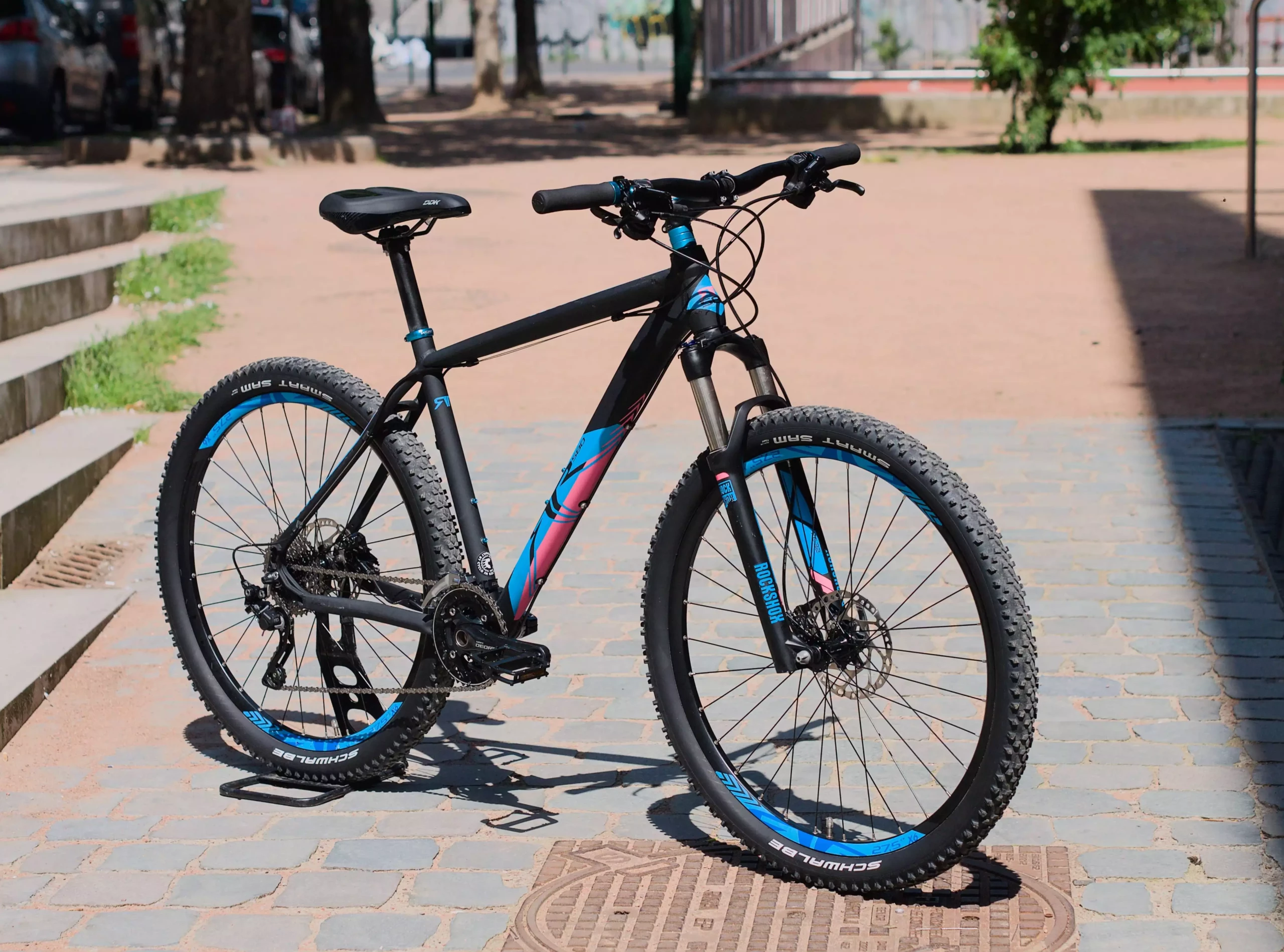 RR580Noir_02