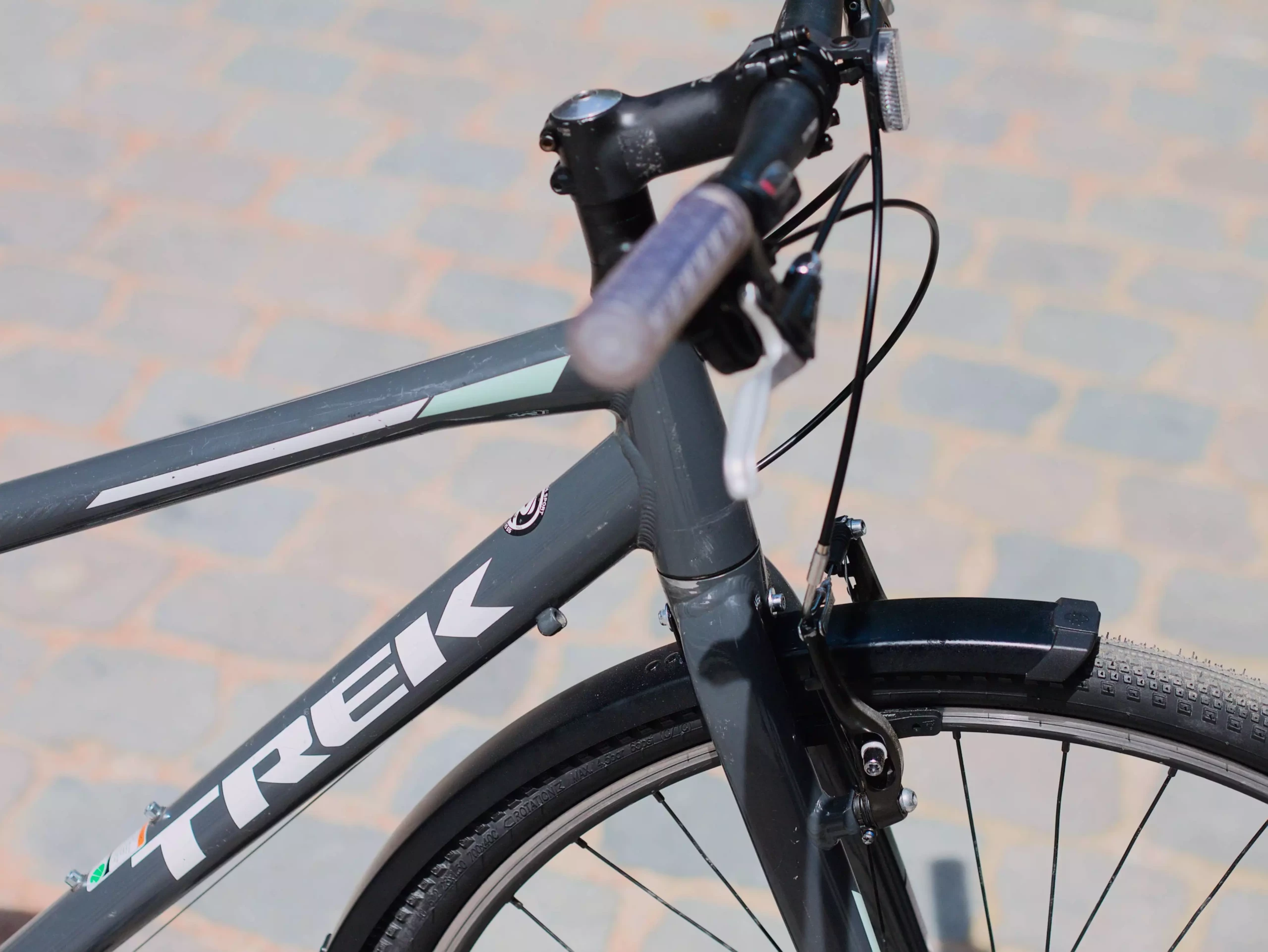 TrekFX2Gris_04
