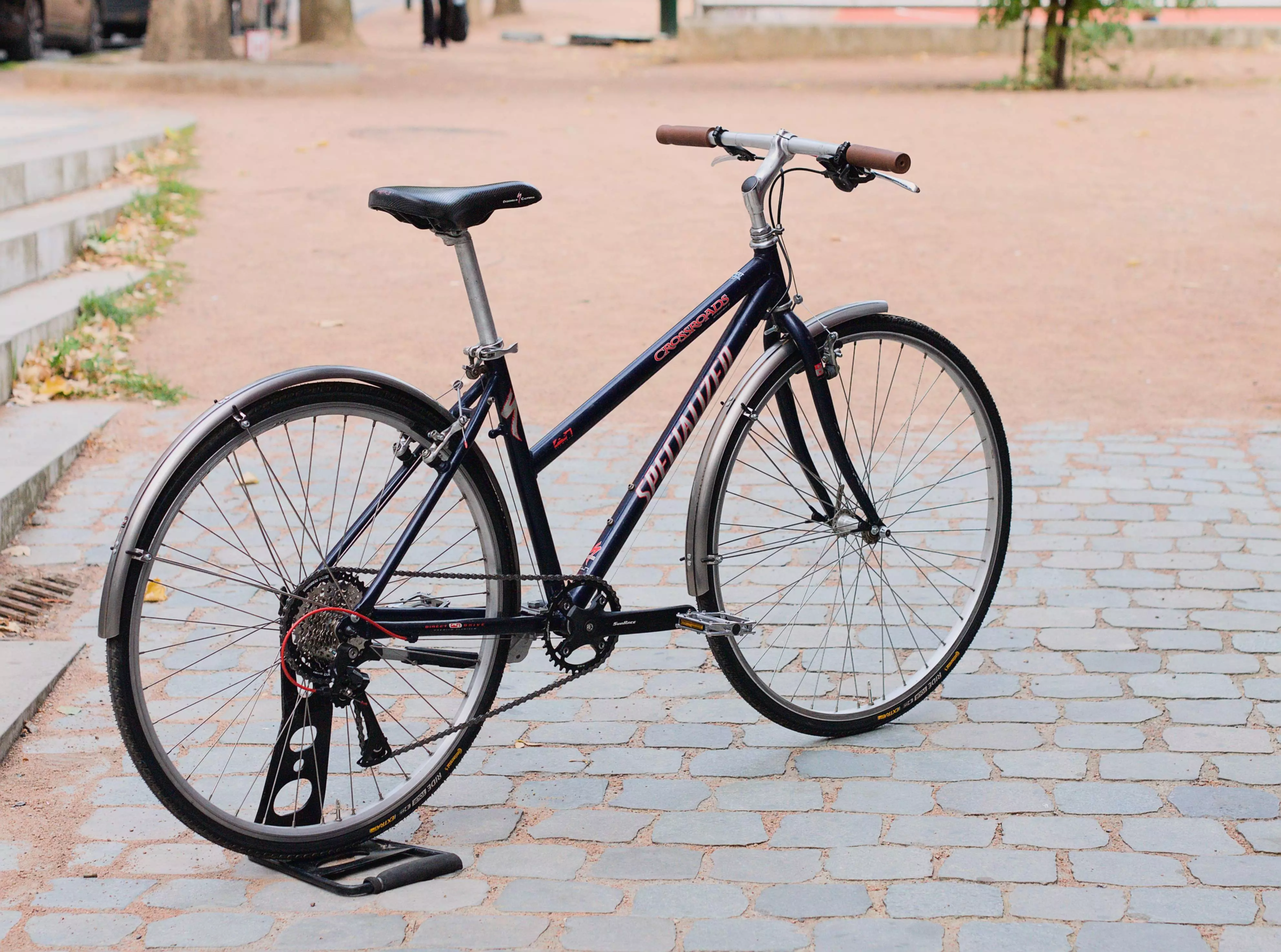 SpecializedCrossroads_mauve_03