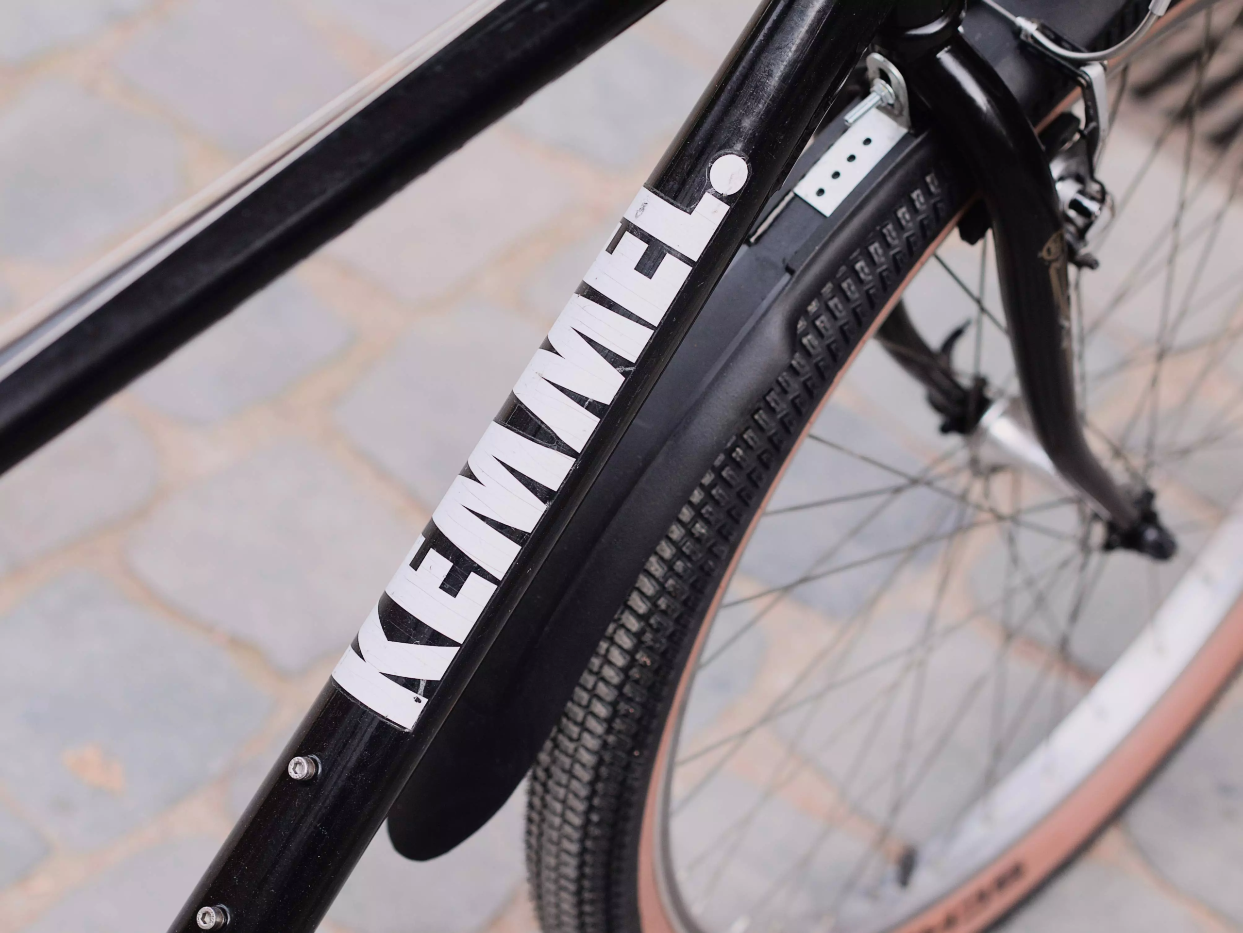Kemmel_noir_04