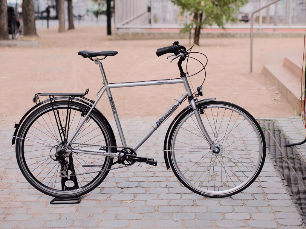 MinervaCrossport_gris_01