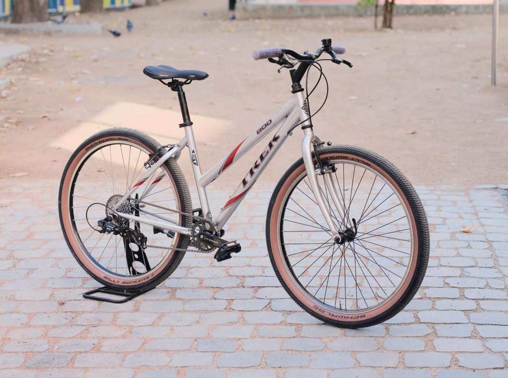 Trek800_gris_02